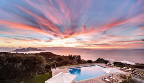 Casale Incredible Views Pool and Guest Services